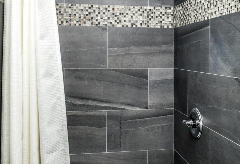 خانه 1 خوابه, Crescent Motel