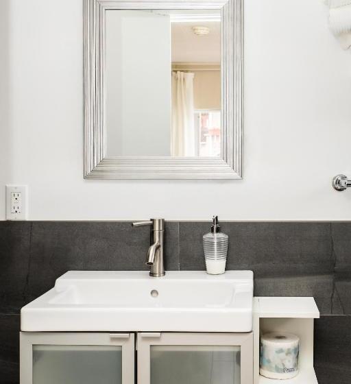 خانه 1 خوابه, Crescent Motel