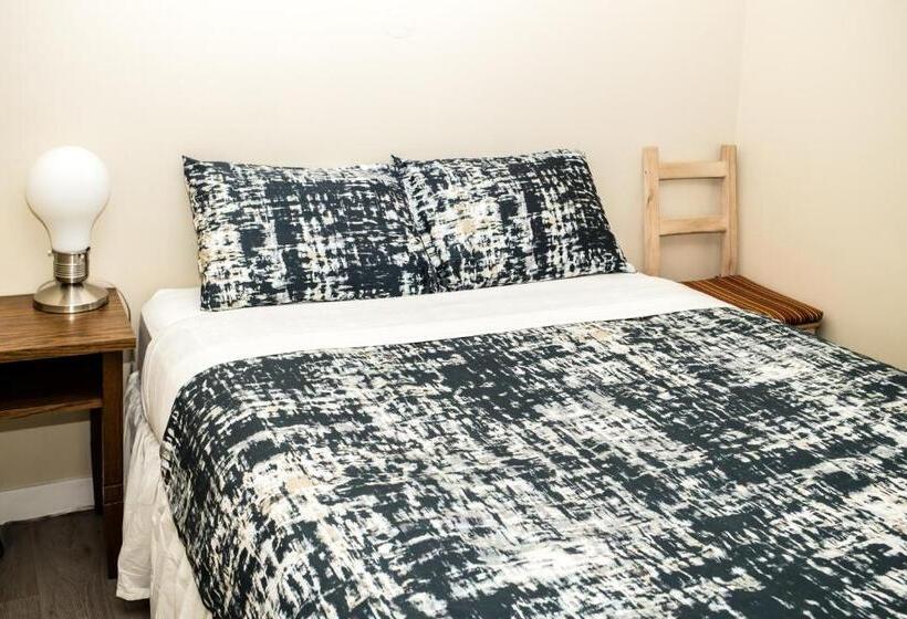 خانه 1 خوابه, Crescent Motel