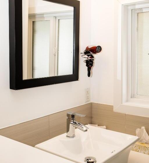 خانه 1 خوابه, Crescent Motel