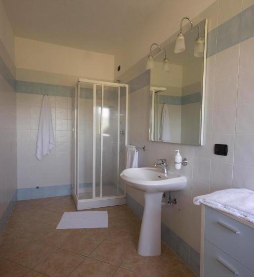 5 Bedroom Apartment, Agriturismo Macinatico