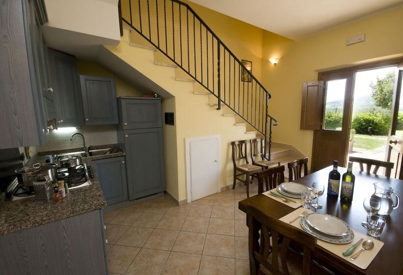 Huoneisto 4 Makuuhuonetta, Agriturismo Macinatico