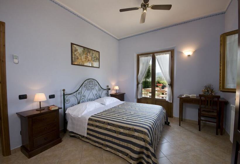 Huoneisto 4 Makuuhuonetta, Agriturismo Macinatico