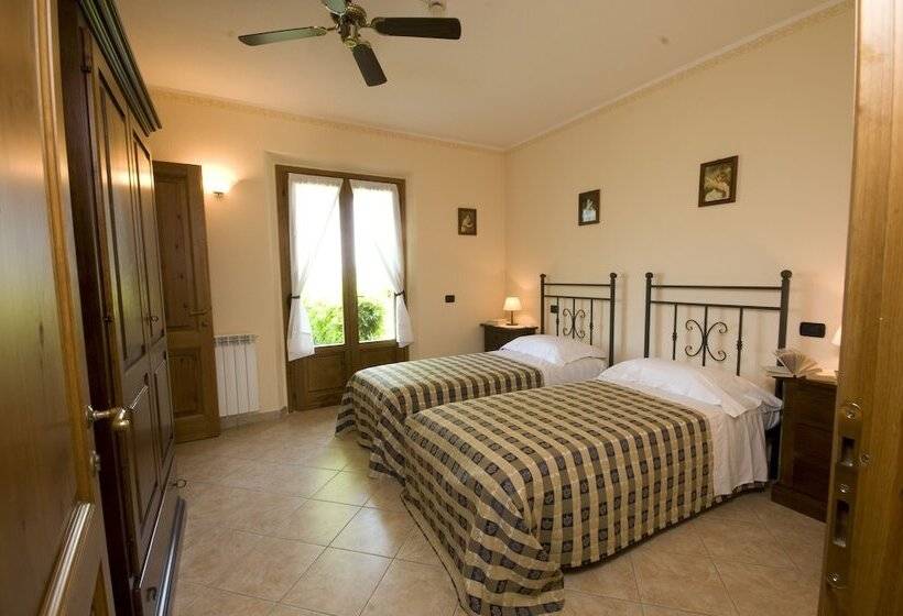 Huoneisto 4 Makuuhuonetta, Agriturismo Macinatico