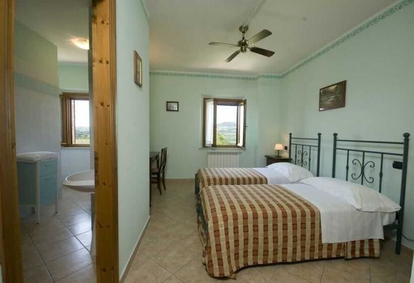 Huoneisto 3 Makuuhuonetta, Agriturismo Macinatico