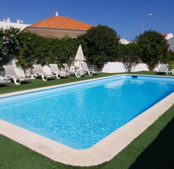 اتاق استاندارد سه تخته با بالکن, Casa Praia Mar