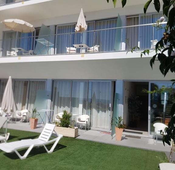 غرفة قياسية ثلاثية مزودة بشرفة, Casa Praia Mar