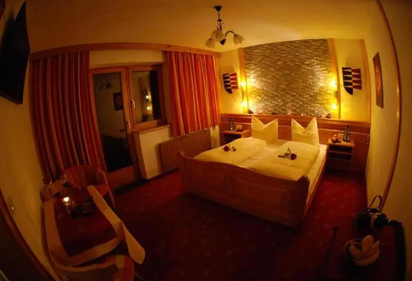 Comfort room with balcony, Gafluna