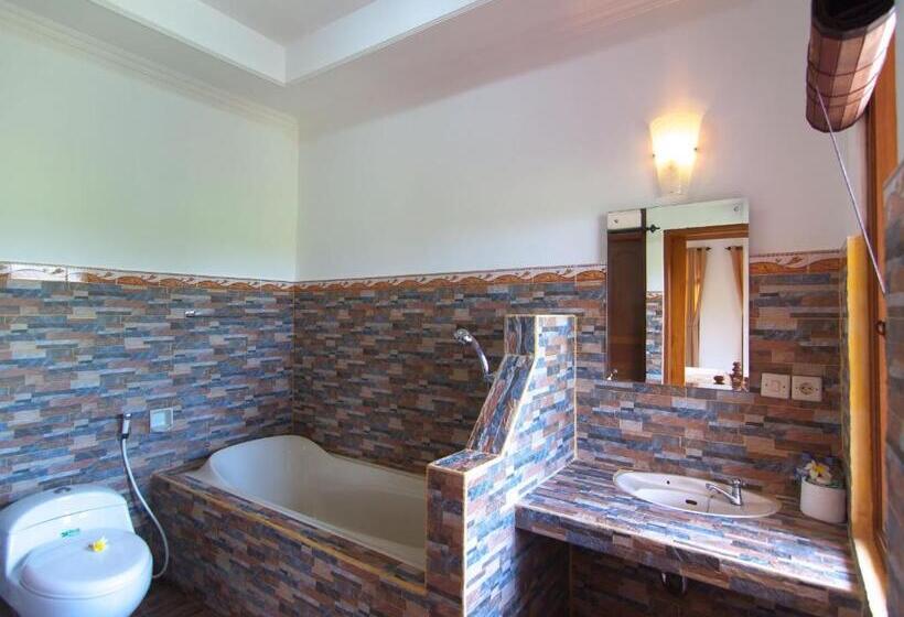 غرفة ديلوكس ثلاثية, Ganesha Ubud Inn