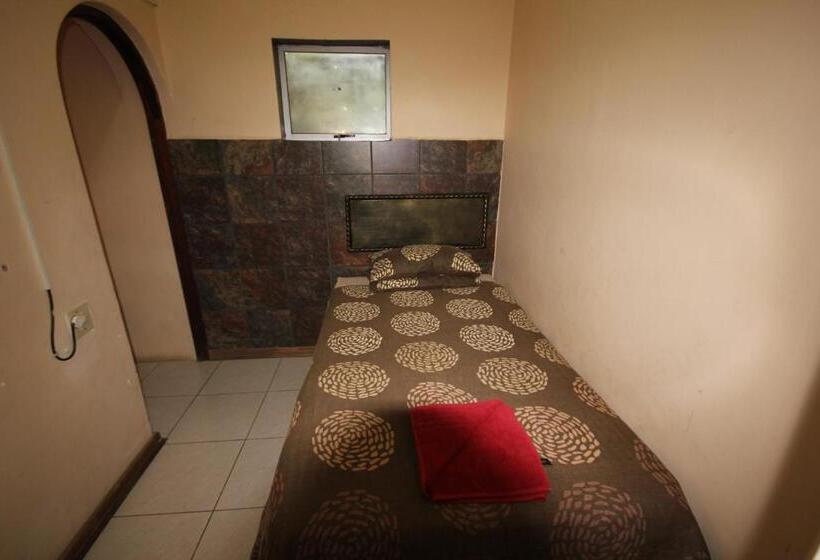 اتاق خانوادگی, Ingwe Guesthouse