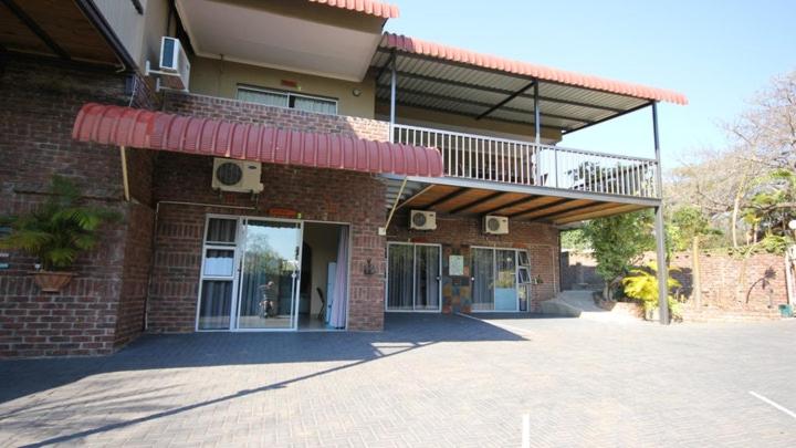 اتاق راحتی سه تخته, Ingwe Guesthouse