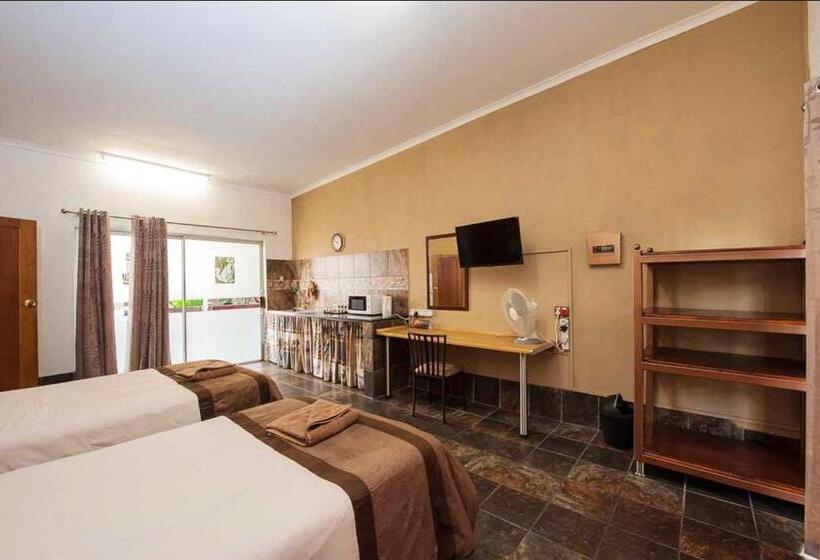 سوییت خانوادگی, Ingwe Guesthouse