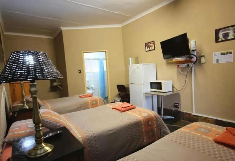 コンフォートトリプルルーム, Ingwe Guesthouse