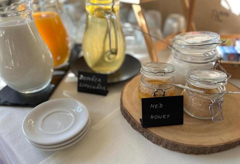 标准间, Penzion V Strani