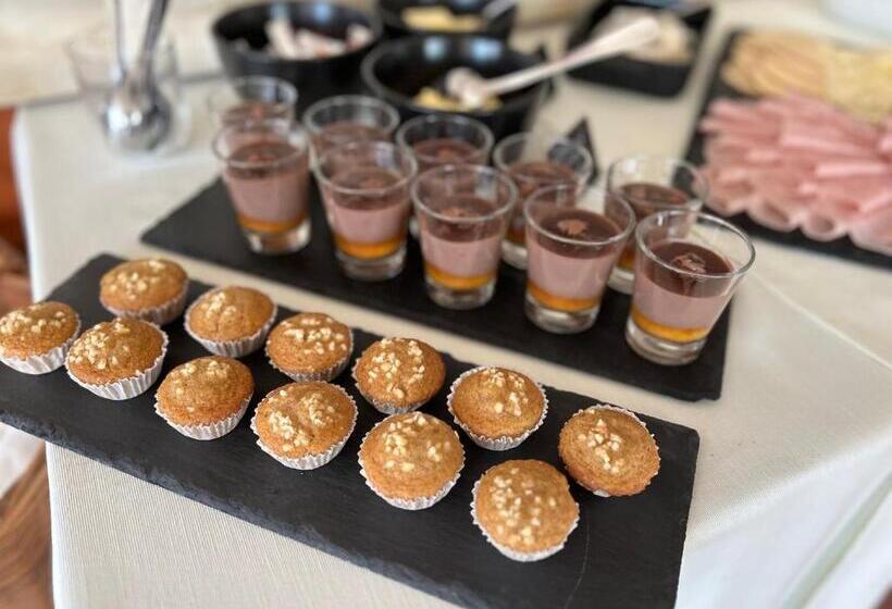 标准间, Penzion V Strani