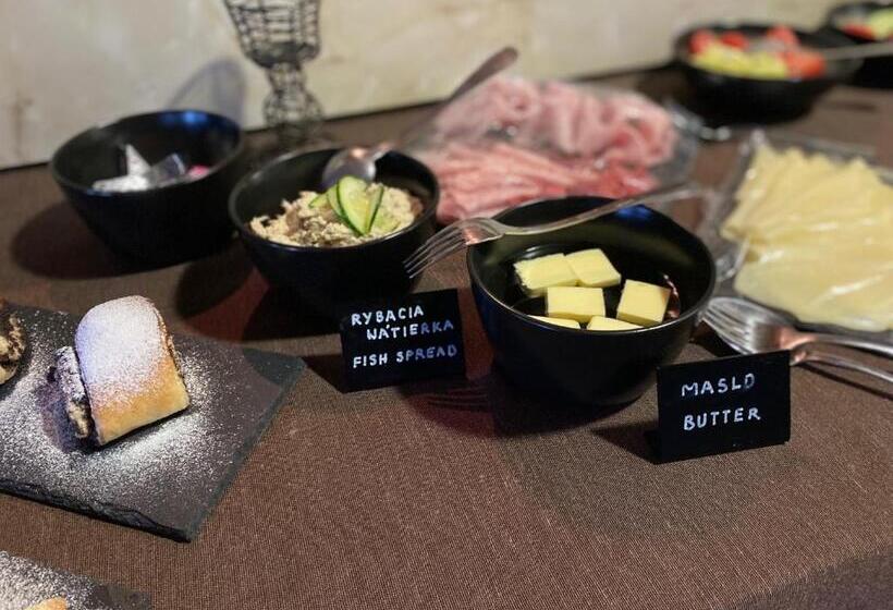 标准间, Penzion V Strani