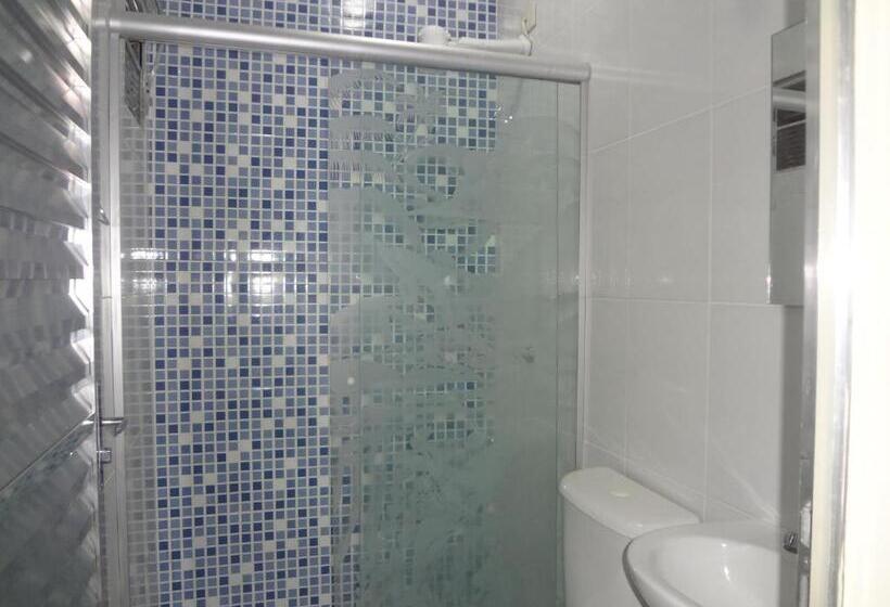 스탠다드 트리플 룸, Pousada Pg One