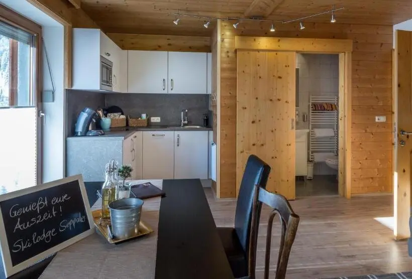 Superior suite with balcony, Lodge Seppaler