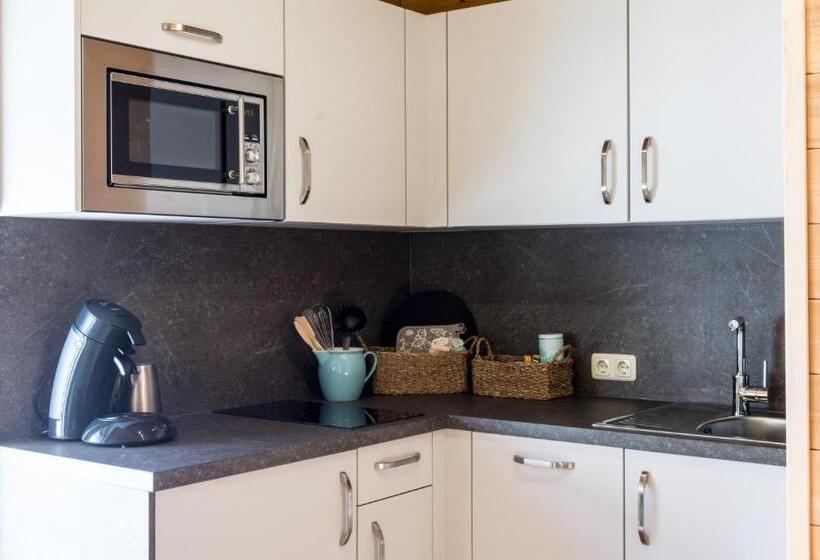 Superior suite with balcony, Lodge Seppaler