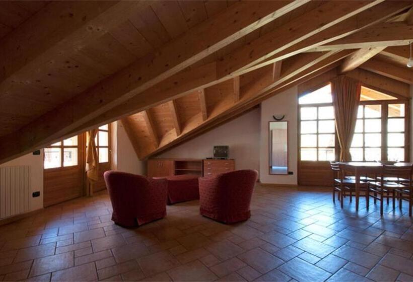 شقة دور أخير غرفتين نوم, Residence Le Orchidee