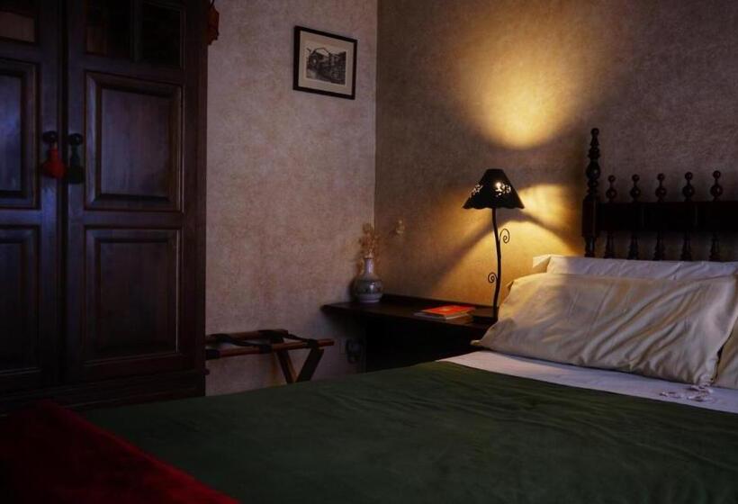 جناح كلاسيكي, Posada Puerta Grande