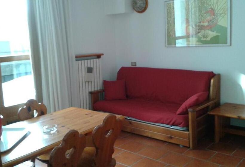 침실 1개 아파트, Cervinia Due