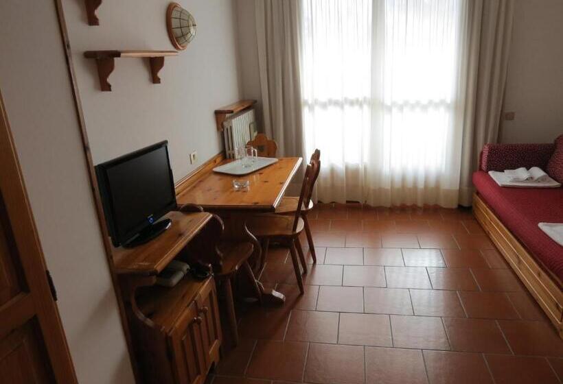 침실 1개 아파트, Cervinia Due