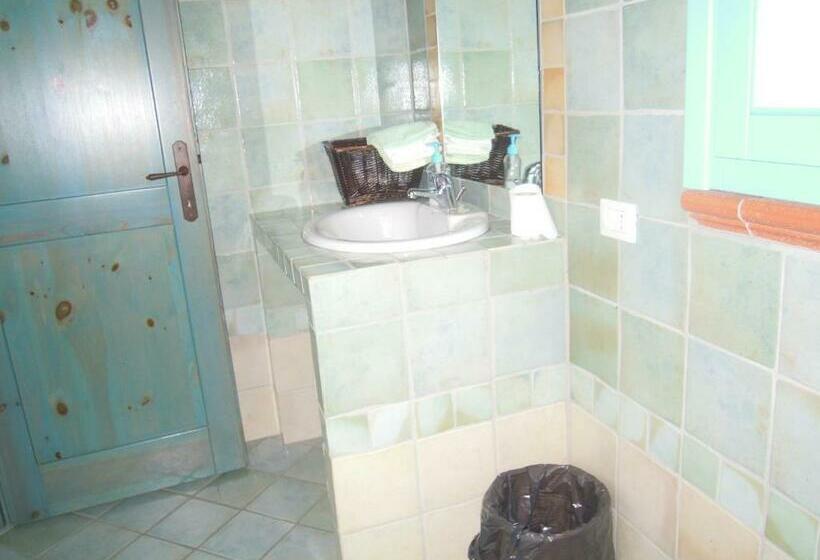 חדר סטנדרט, Camisadu