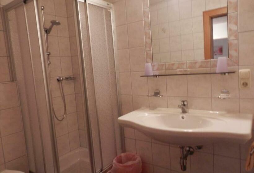 غرفة قياسية, Alpenfrieden