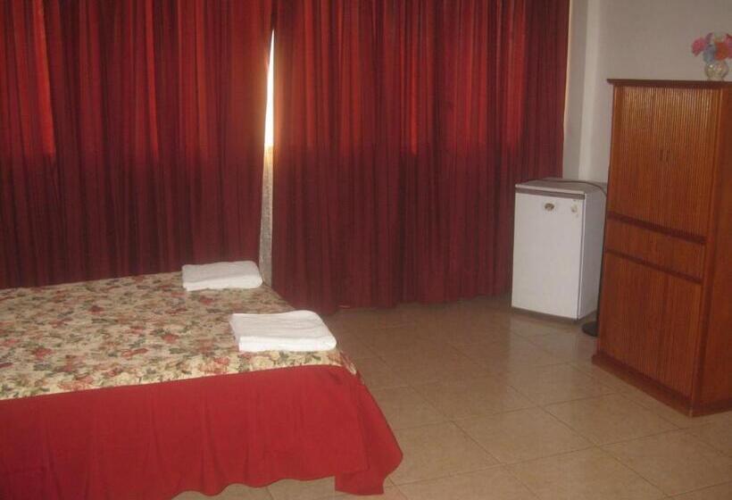 اتاق استاندارد, Hostal Camiluz