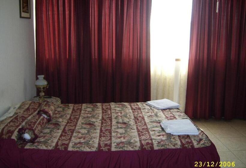 اتاق استاندارد, Hostal Camiluz