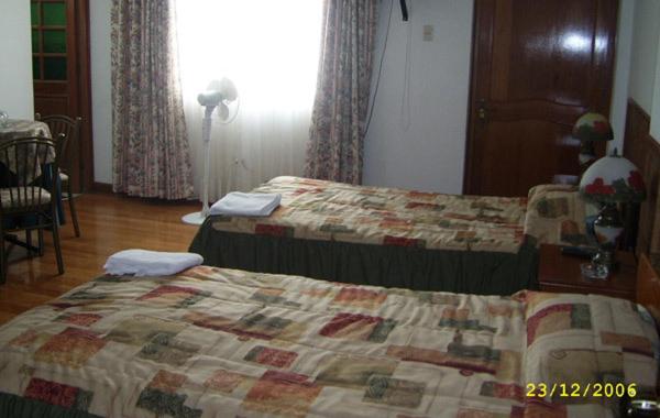 اتاق استاندارد سه نفره, Hostal Camiluz