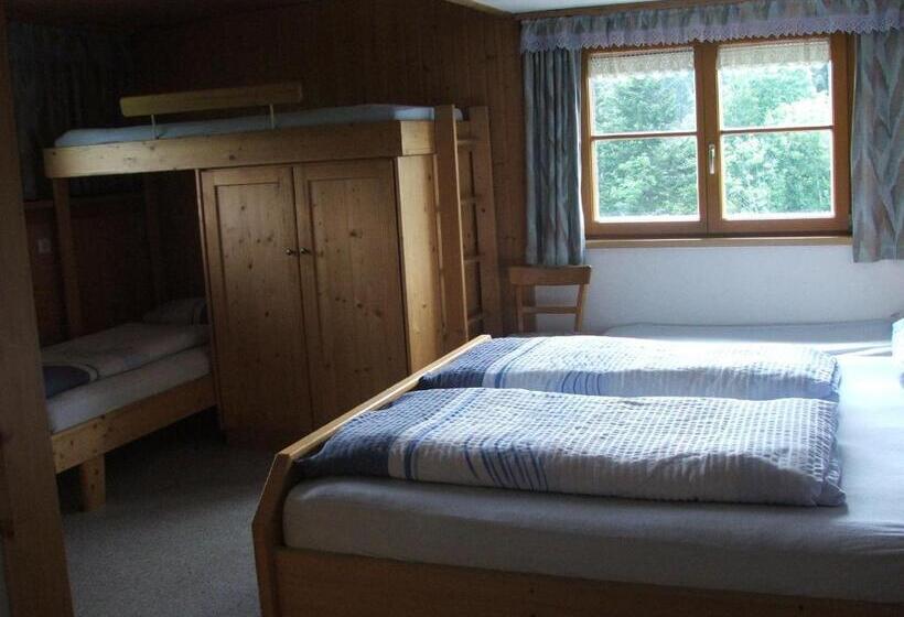 غرفة قياسية ثلاثية, Pension Jägerheim