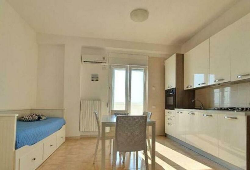 דירת חדר, Bluebay Residence Resort