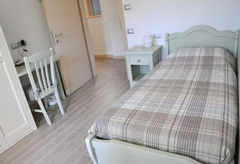 庭の見えるシングルルーム, Affittacamere Rubino Guest House