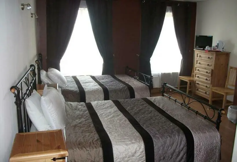 Perhehuone, Clare Street B&b