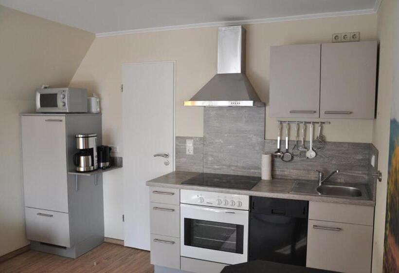 דירה בת חדר שינה 1 עם מרפסת, Winneburger Hof