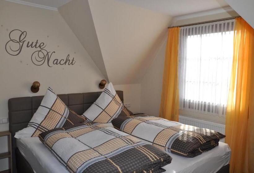 דירה בת חדר שינה 1 עם מרפסת, Winneburger Hof