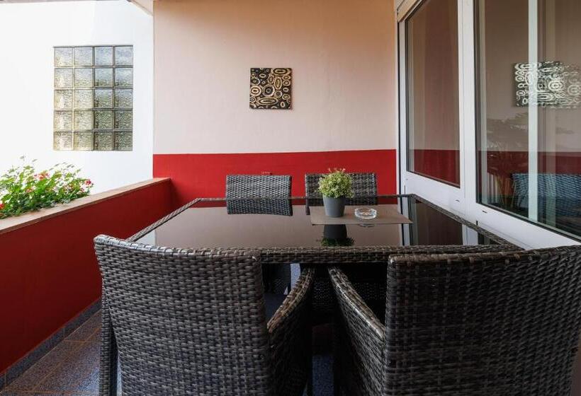 דירת חדר עם טרסה, Winneburger Hof