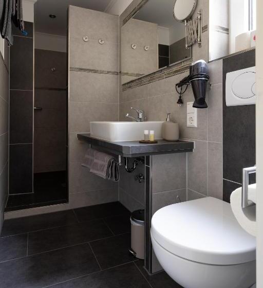 דירת חדר עם טרסה, Winneburger Hof