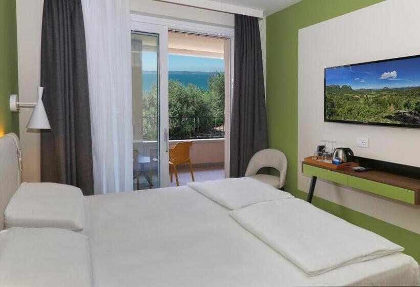 חדר סטנדרט עם מרפסת, Agriturismo La Rocca