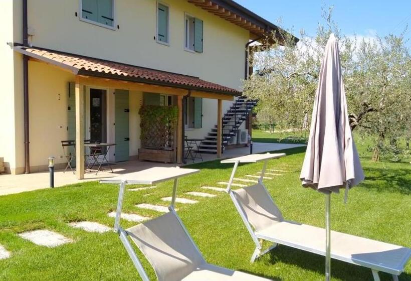 اتاق لوکس, Agriturismo La Rocca