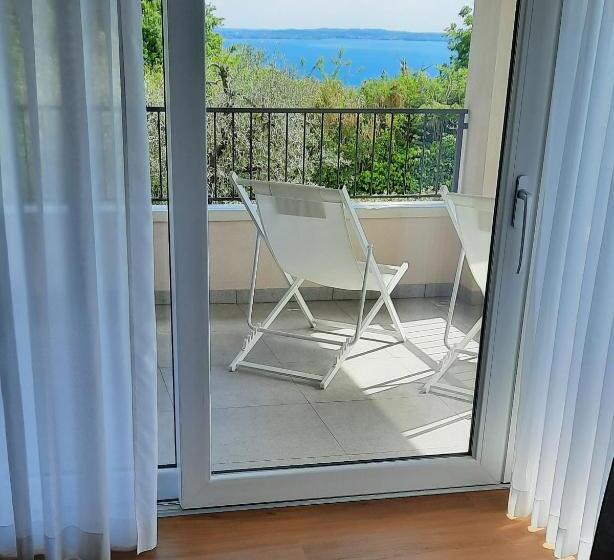 سوئیت با بالکن, Agriturismo La Rocca