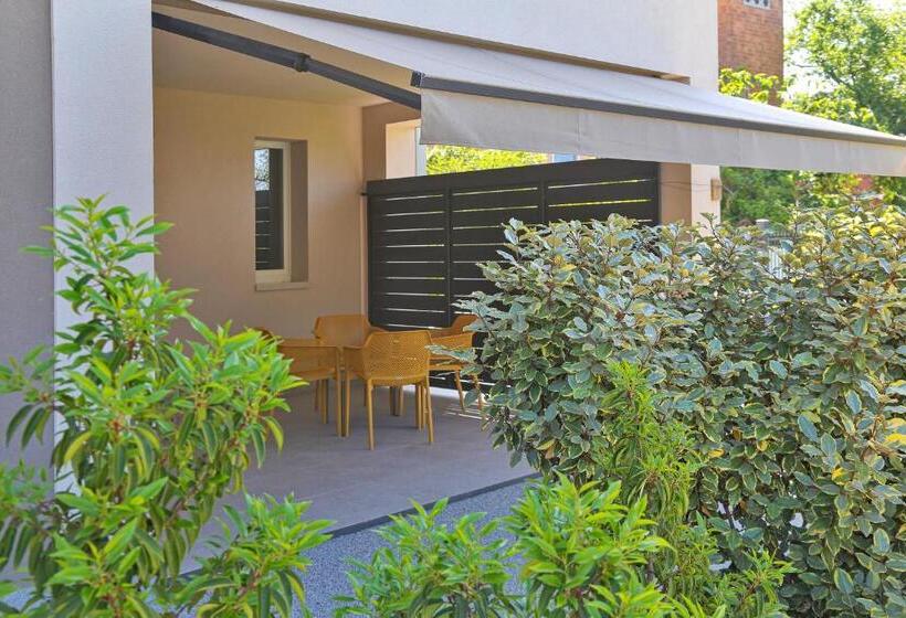 سوییت جونیور, Agriturismo La Rocca