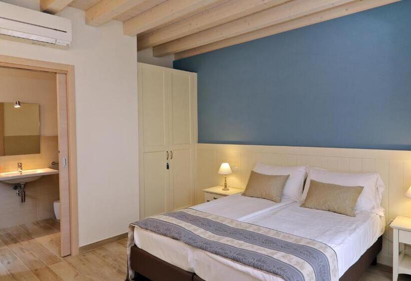 חדר דלוקס, Agriturismo La Rocca
