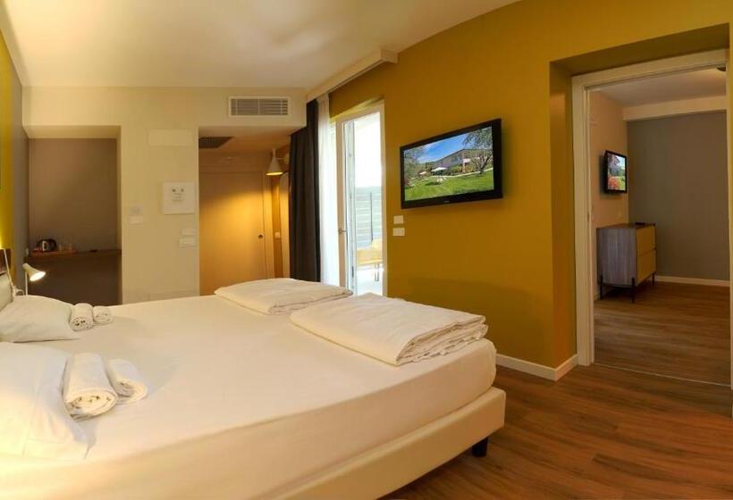 סוויטת ג'וניור, Agriturismo La Rocca