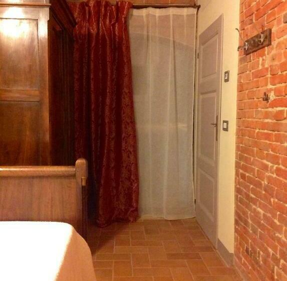 غرفة قياسية فردية حمام مشترك, Corte Motte