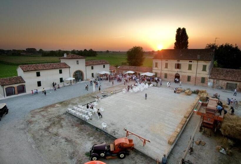 غرفة قياسية, Corte Motte