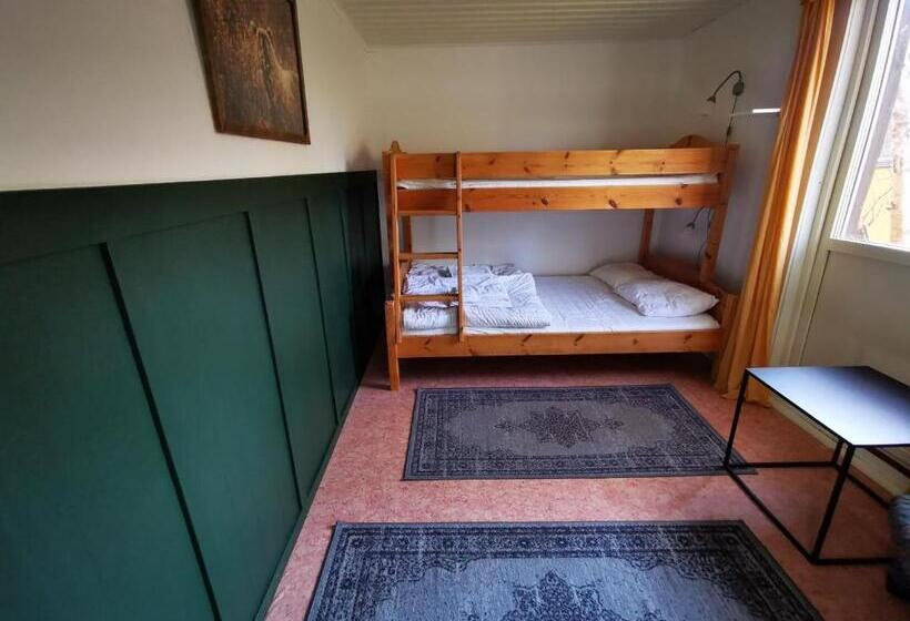 דירת שני חדרים, Abisko Guesthouse & Activities