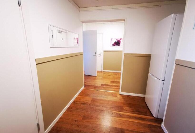 דירת שלושה חדרים, Abisko Guesthouse & Activities